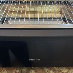 Phillips smokeless grill from Williams Sonoma never used
